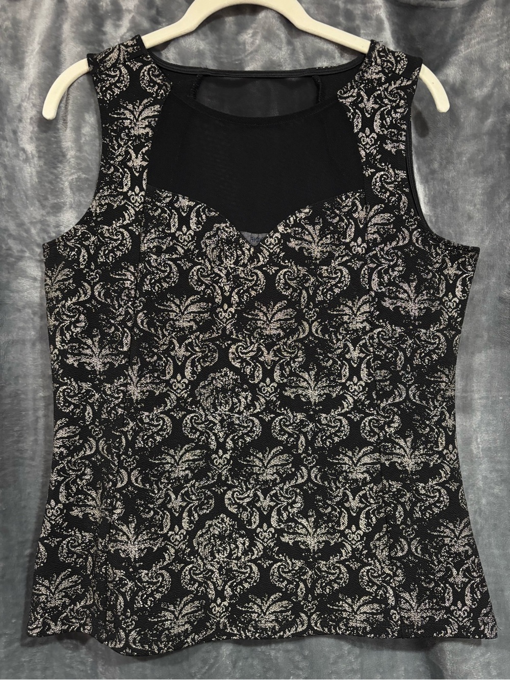 Ricki’s Top